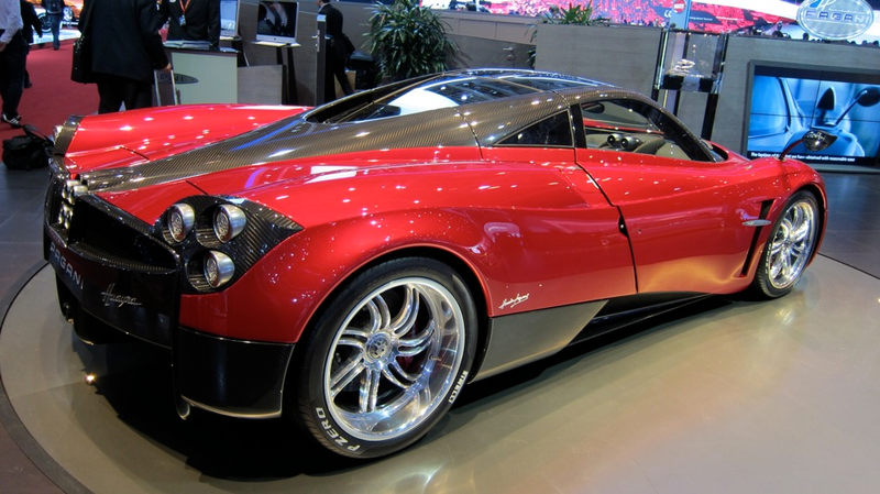 Illustration for article titled The 235 mph Pagani Huayra will make you heave with joy